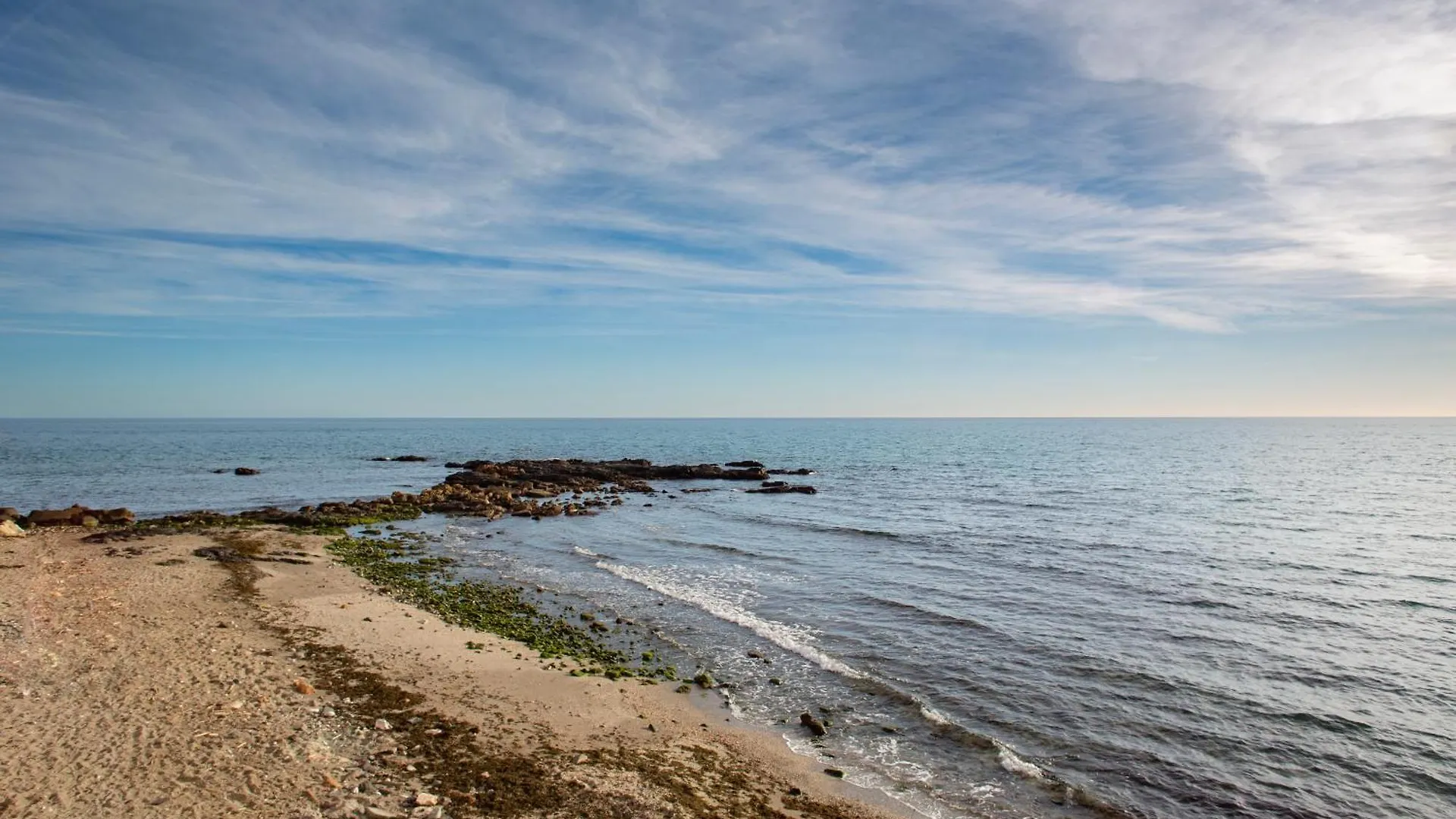 Appartamento Beachside Apt Remote Work, Yearround Pool Benalmádena